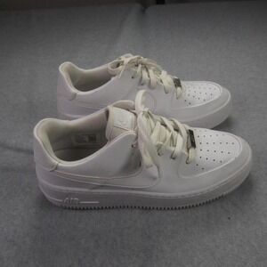 Nike Air Force 1 Mens 9.5 Low Top White Classic AF1‎ Sneakers AR5339-100 READ